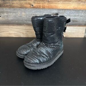 Ugg Black Sequins K Bailey ll Bows Boots Fur Sherpa Lined Sparkles Sz 4 1006197K